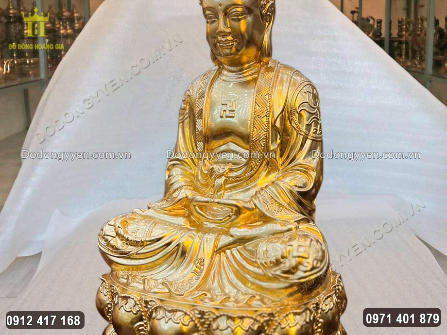 Hai tay Ng&agrave;i thủ ấn thiền định
